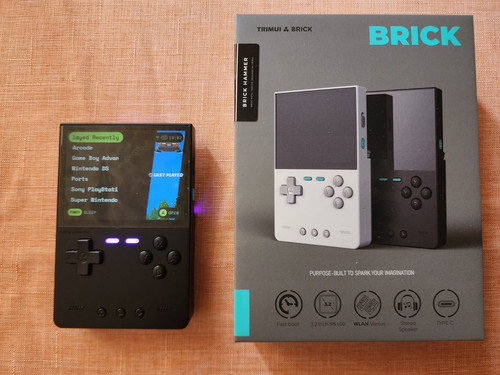 Trimui brick hammer console - trimui,